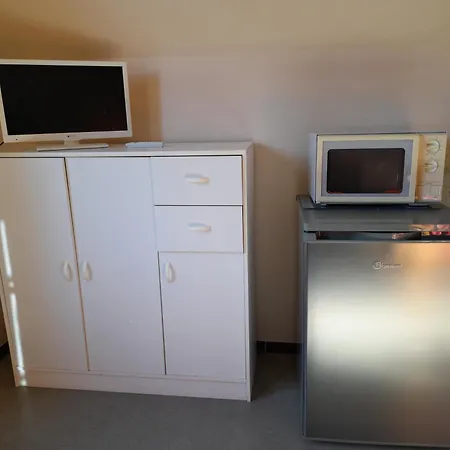 Le Mansarde De 3 トロワ