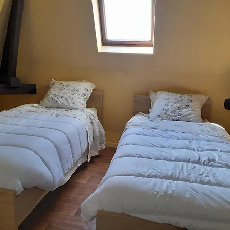 Le Mansarde De 3 Apartment